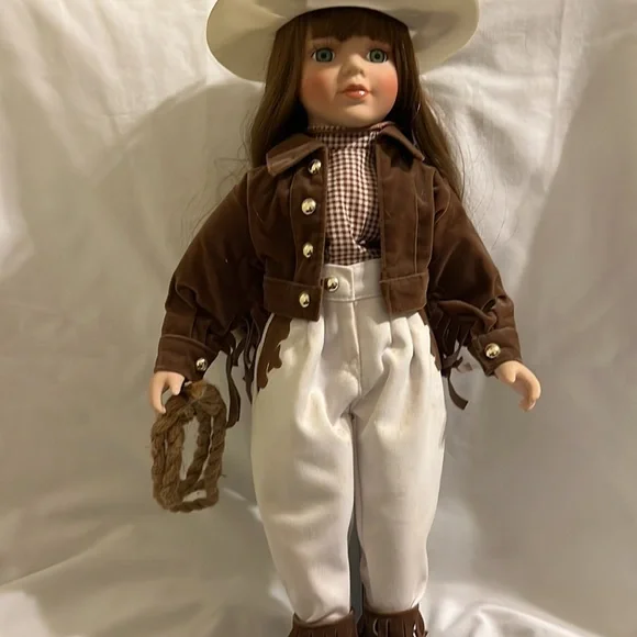 Vintage Cowgirl Porcelain Doll - Picture 6 of 7